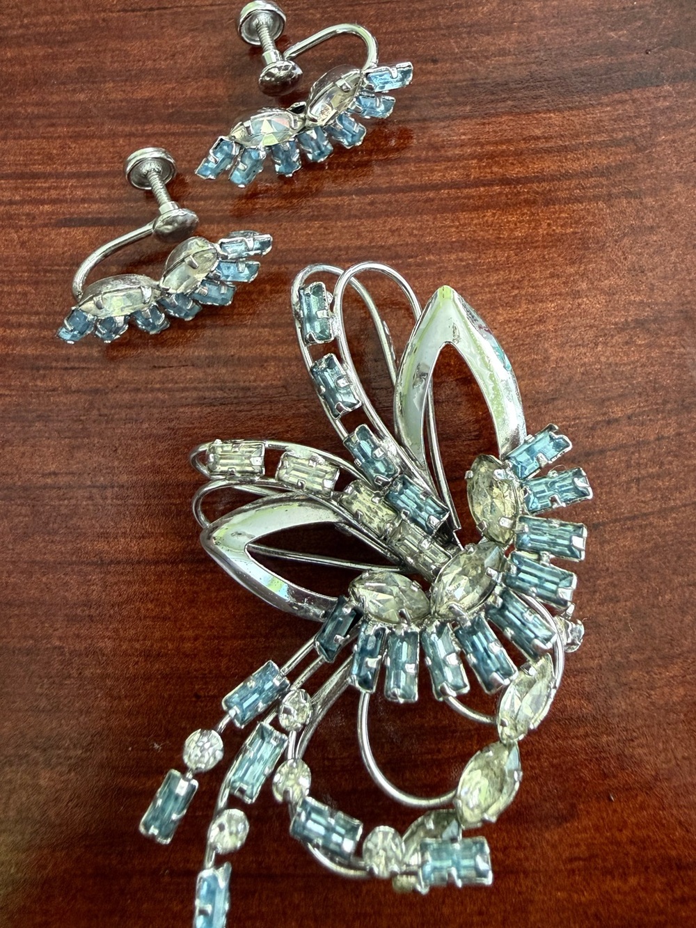 Vintage 1950s Brooch and Earring Set